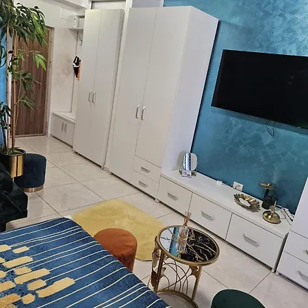 Turquoisestudiouconstanta Apartment